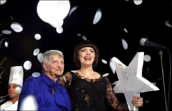 11/21/2002. Concert of Mireille Mathieu at the Olympia