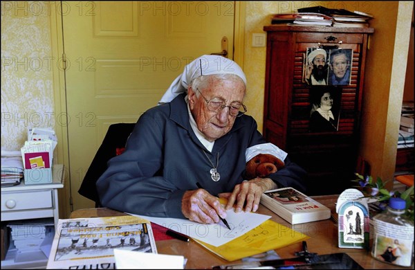 11/00/2002. EXCLUSIVE: Sister Emmanuelle in her retirment home in Var.