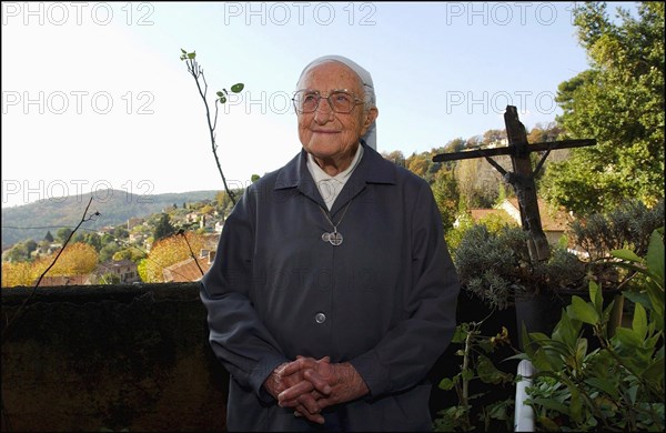 11/00/2002. EXCLUSIVE: Sister Emmanuelle in her retirment home in Var.