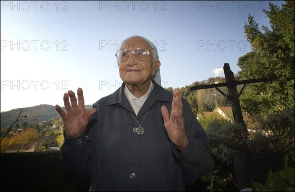 27/11/2002.  Sister Emmanuelle in her retirment home in Var.