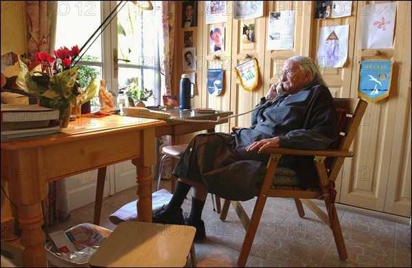 11/00/2002. EXCLUSIVE: Sister Emmanuelle in her retirment home in Var.