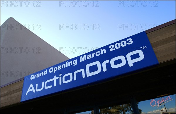 03/04/2003. AuctionDrop, the first outlet for eBay auctions.