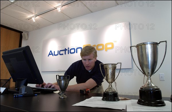 03/04/2003. AuctionDrop, the first outlet for eBay auctions.