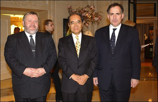 03/10/2003. Queen Rania of Jordan and Grand Duchess Maria Teresa of Luxembourg visit the UNESCO in Paris