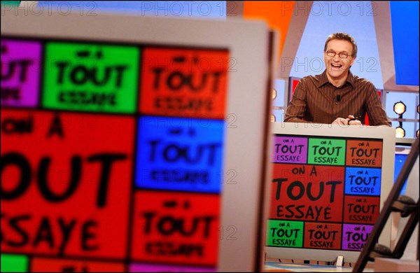 11/10/2003. Tv show "On a tout essaye" with Laurent Ruquier.