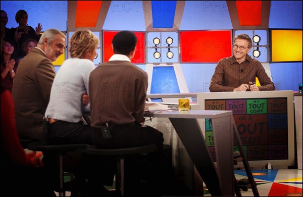 11/10/2003. Tv show "On a tout essaye" with Laurent Ruquier.