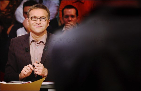 11/10/2003. Tv show "On a tout essaye" with Laurent Ruquier.