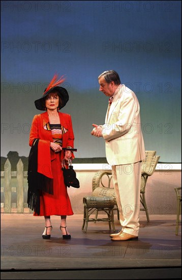 02/03/2004. Clotilde Courau on stage of "La profession de Madame Warren" , a play by George Bernard Shaw