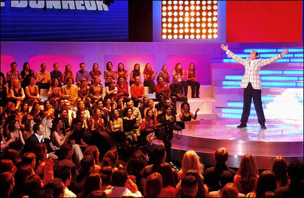 02/07/2004. Exclusive: Rehearsal for the Recording of "120 minutes de bonheur special humour" TV Show presented by Arthur.