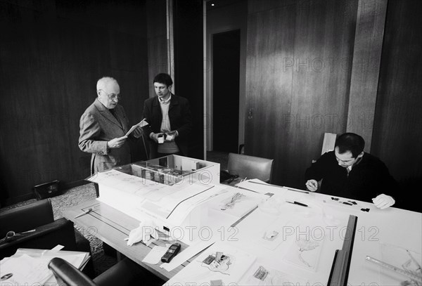 03/00/2004. Legendary fashion designer Yves Saint Laurent opens a museum dedicated to his past work