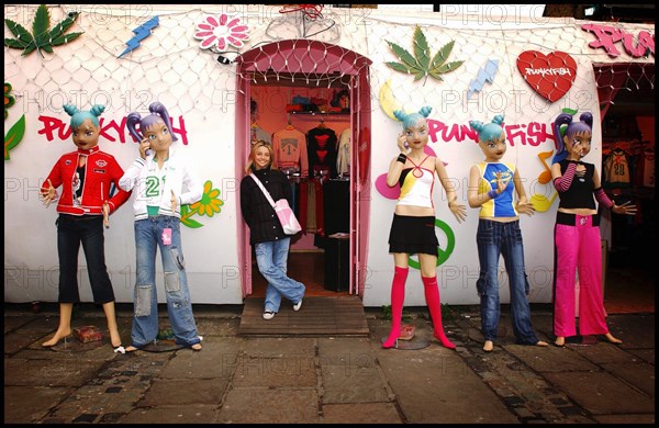 06/00/2004.  French singer Priscilla in London