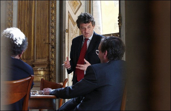 04/01/2004. EXCLUSIVE Jean-Louis Borloo, the fisrt day of the new Minister for Employment, Labor and Social Cohesion.