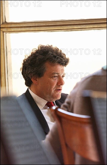 04/01/2004. EXCLUSIVE Jean-Louis Borloo, the fisrt day of the new Minister for Employment, Labor and Social Cohesion.