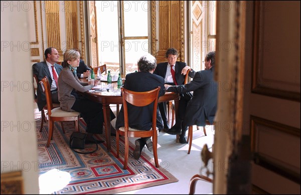 04/01/2004. Jean-Louis Borloo, the fisrt day of the new Minister for Employment, Labor and Social Cohesion.