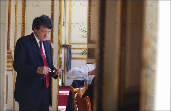 04/01/2004. EXCLUSIVE Jean-Louis Borloo, the fisrt day of the new Minister for Employment, Labor and Social Cohesion.