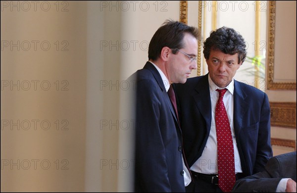 04/01/2004. Jean-Louis Borloo, the fisrt day of the new Minister for Employment, Labor and Social Cohesion.