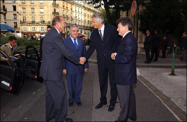 30/09/2004. Reunion des services de l'Etat pour le plan social a la Mutualite a Paris.