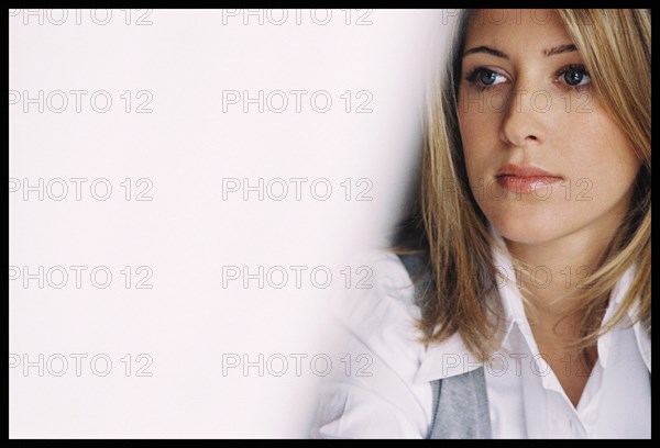 00/04/2005. Exclusif: Close-up Amanda Sthers.