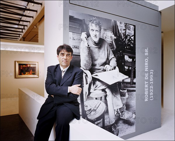 06/18/2005. American actor Robert De Niro opens exhibition of Robert De Niro Sr. paintings at La Piscine in Roubaix.