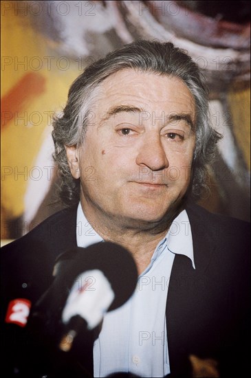 06/18/2005. American actor Robert De Niro opens exhibition of Robert De Niro Sr. paintings at La Piscine in Roubaix.