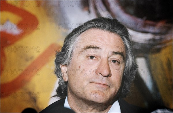 06/18/2005. American actor Robert De Niro opens exhibition of Robert De Niro Sr. paintings at La Piscine in Roubaix.