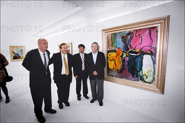 06/18/2005. American actor Robert De Niro opens exhibition of Robert De Niro Sr. paintings at La Piscine in Roubaix.