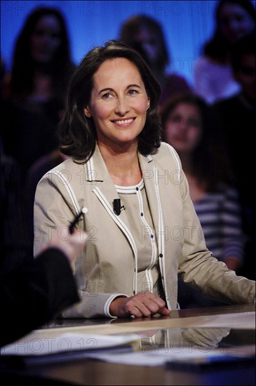 04/11/2006. Segolene Royal on Canal Plus talk show "Le Grand Journal."