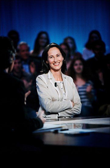 04/11/2006. Segolene Royal on Canal Plus talk show "Le Grand Journal."