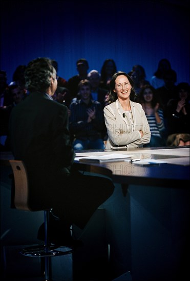 04/11/2006. Segolene Royal on Canal Plus talk show "Le Grand Journal."