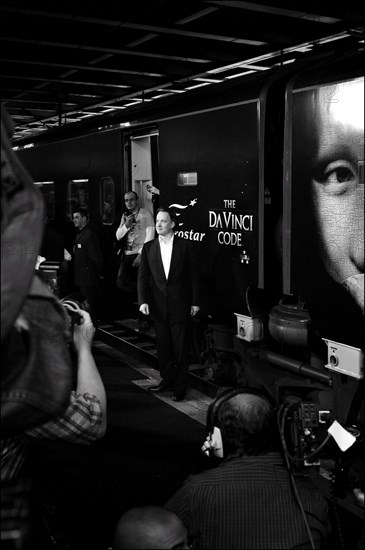 05/16/2006. Arrival of Da Vinci Code crew at Cannes rail station.