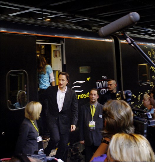 05/16/2006. Arrival of Da Vinci Code crew at Cannes rail station.