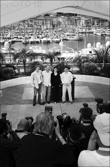 05/17/2007 - Photocall '4 months 3 weeks and 2 days'. 60th Festival de Cannes.