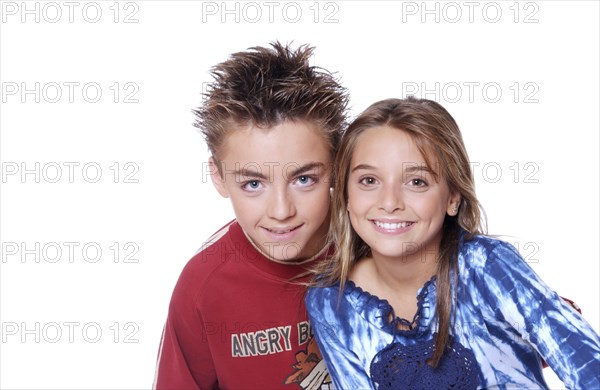 09/00/2002 - - Close Up French singers Priscilla and Jules.