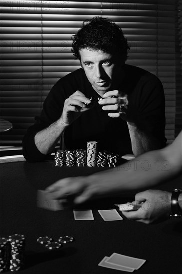 Patrick Bruel lors d'une partie de poker