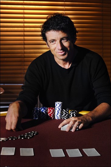 Patrick Bruel lors d'une partie de poker