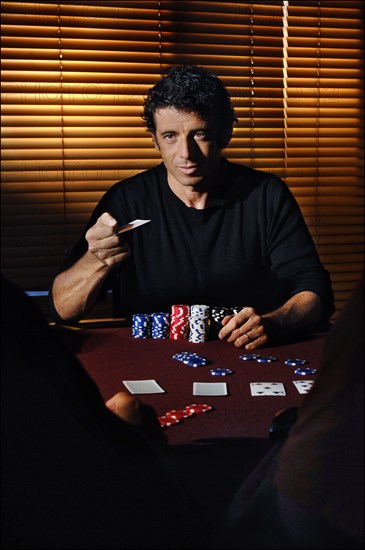 Patrick Bruel lors d'une partie de poker