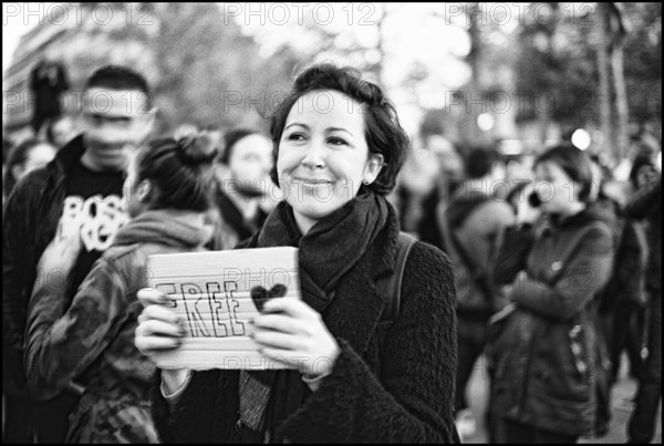 Hommage aux victimes des attentats du 13 novembre 2015 à Paris