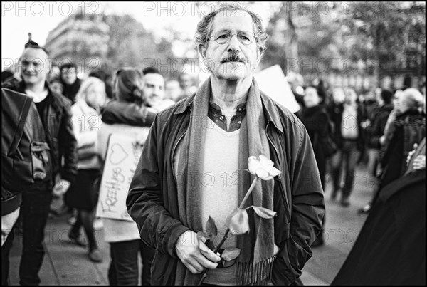 Hommage aux victimes des attentats du 13 novembre 2015 à Paris