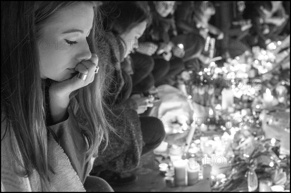 Hommage aux victimes des attentats du 13 novembre 2015 à Paris