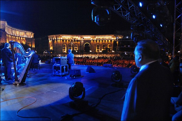 Concert de Charles Aznavour à Erevan (Arménie), le 30 septembre 2006