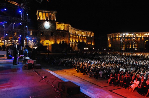 Concert de Charles Aznavour à Erevan (Arménie), le 30 septembre 2006