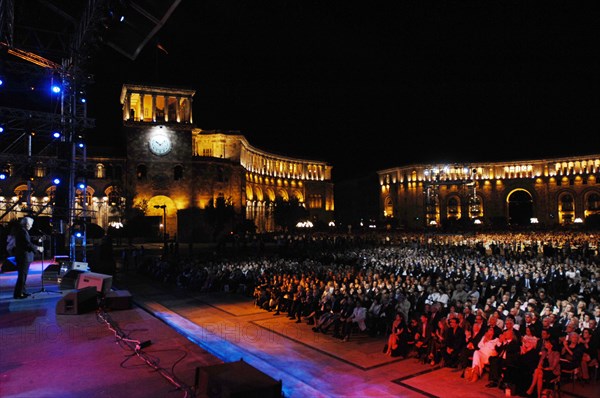 Concert de Charles Aznavour à Erevan (Arménie), le 30 septembre 2006