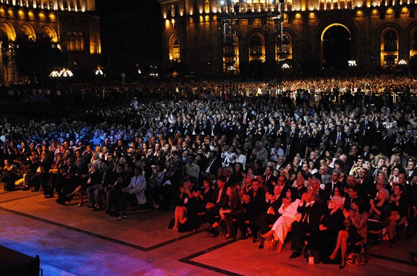 Concert de Charles Aznavour à Erevan (Arménie), le 30 septembre 2006