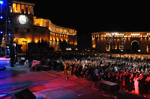 Concert de Charles Aznavour à Erevan (Arménie), le 30 septembre 2006