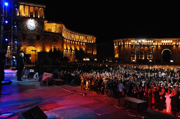 Concert de Charles Aznavour à Erevan (Arménie), le 30 septembre 2006