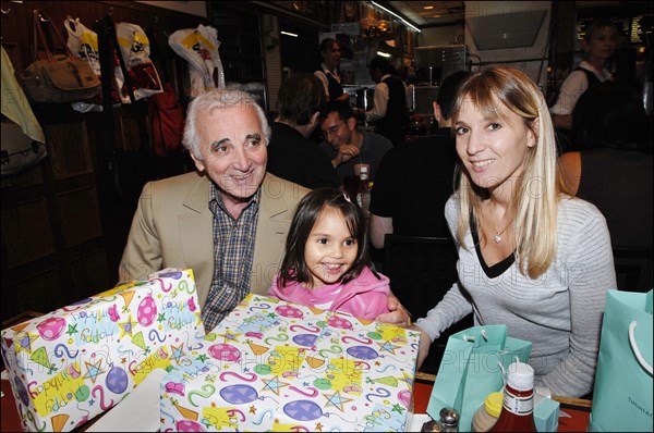 Charles Aznavour en famille à New York (2006)