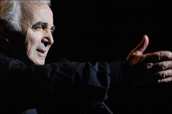 Charles Aznavour sur scène à New York, le 17 septembre 2006