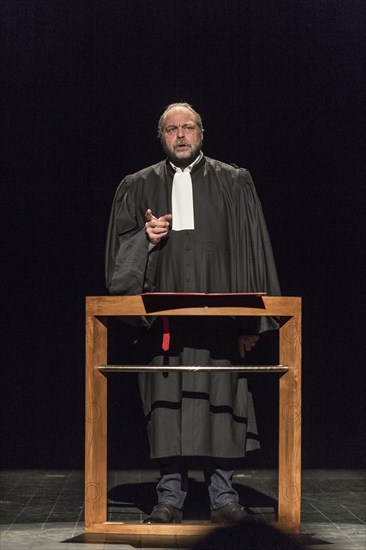 Eric Dupond Moretti en répétition au Théâtre de la Madeleine à Paris