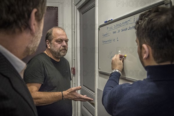 1ère du spectacle "Eric Dupond Moretti à la barre" au théâtre de la Madeleine

Philippe Lellouche
Hadrien Raccah