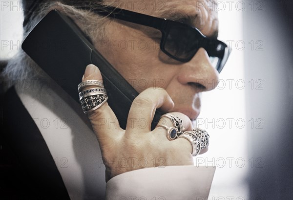 Karl Lagerfeld réinvente la collection Chanel Croisière en 2004